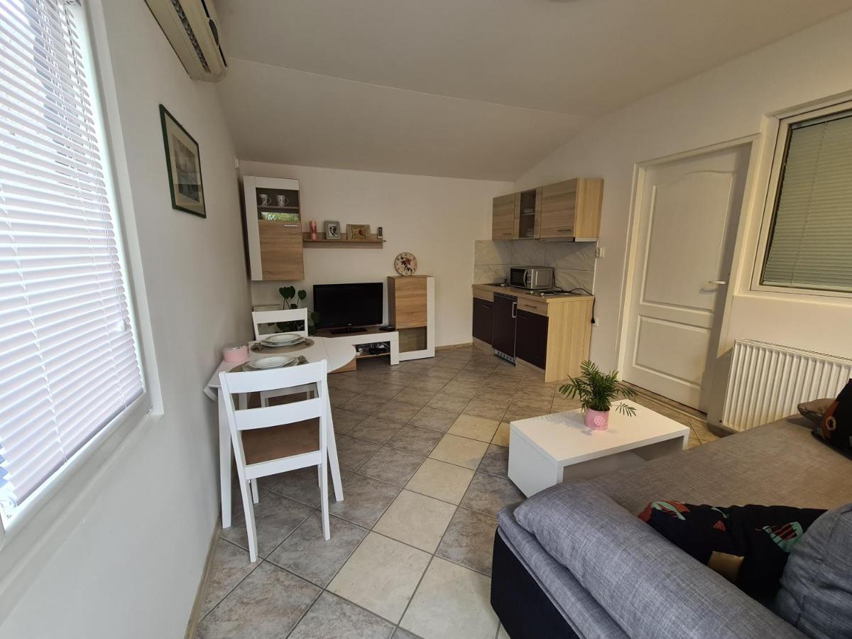 Nikol Apartman Károlyváros Kültér fotó